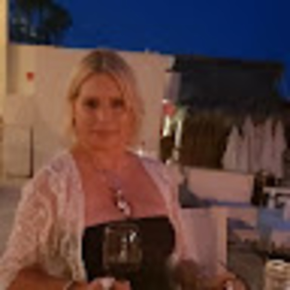 Meet your Posher, Jenny